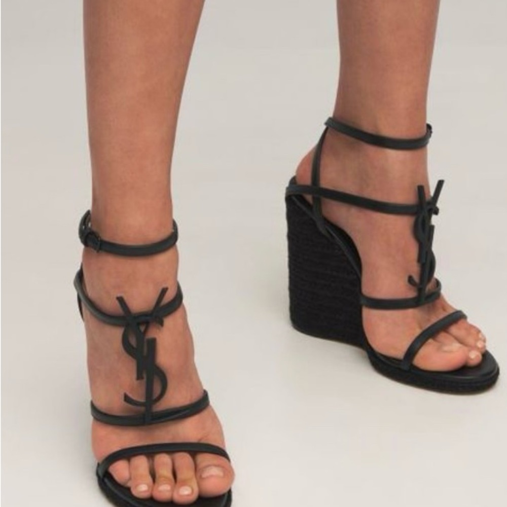 $ 1350 YSL SAINT LAURENT  Cassandra Black Wedge Sandal (40)